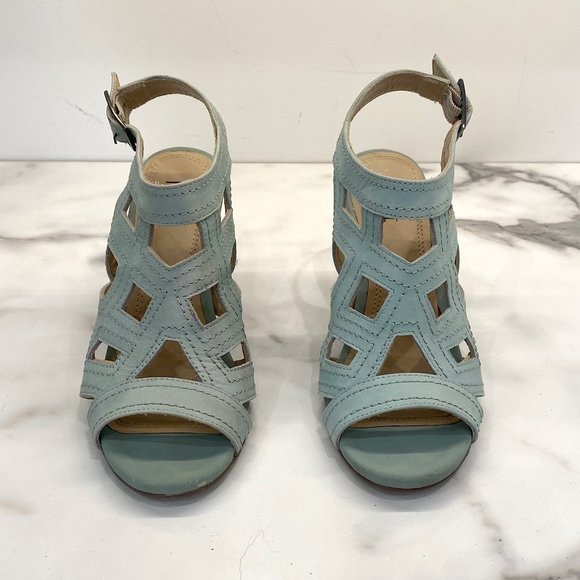 First sage green laser cut wedge sandals - Picture 4 of 10